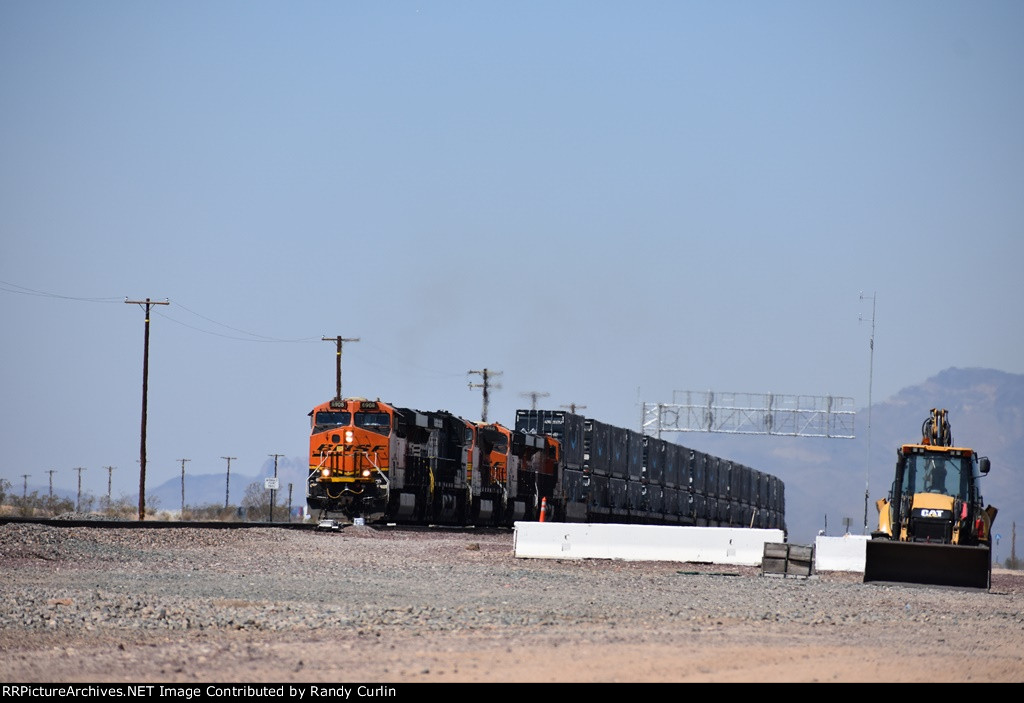 BNSF 6908 East